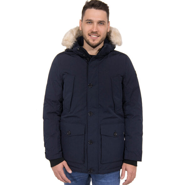 Ziemas jaka ar kapuci