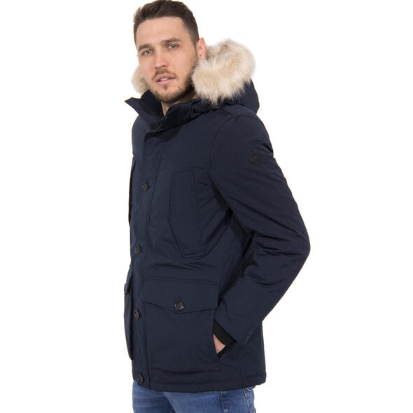 Ziemas jaka ar kapuci