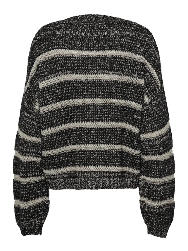 Sieviešu adīts džemperis