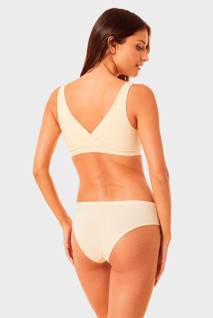 Ikdienas trīsstūrveida krūšturis