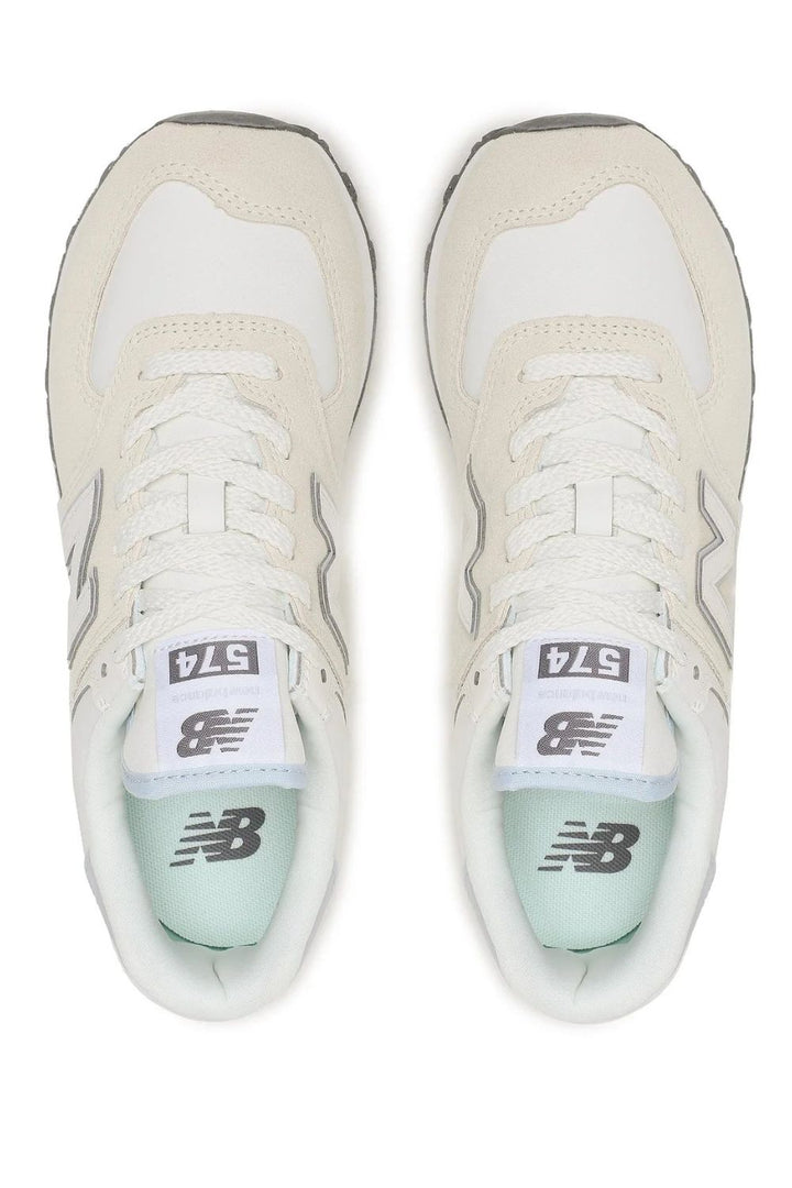 Beige Sneaker