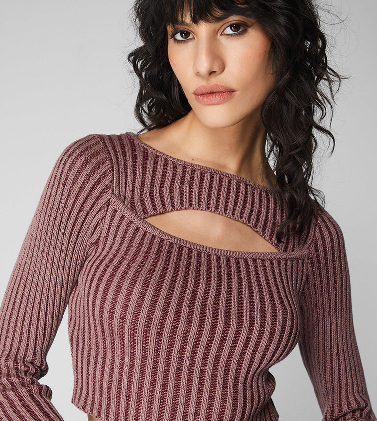 Divdaļīgs komplekts