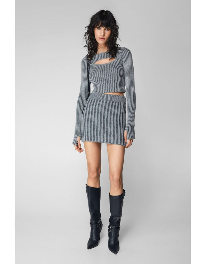 Divdaļīgs komplekts