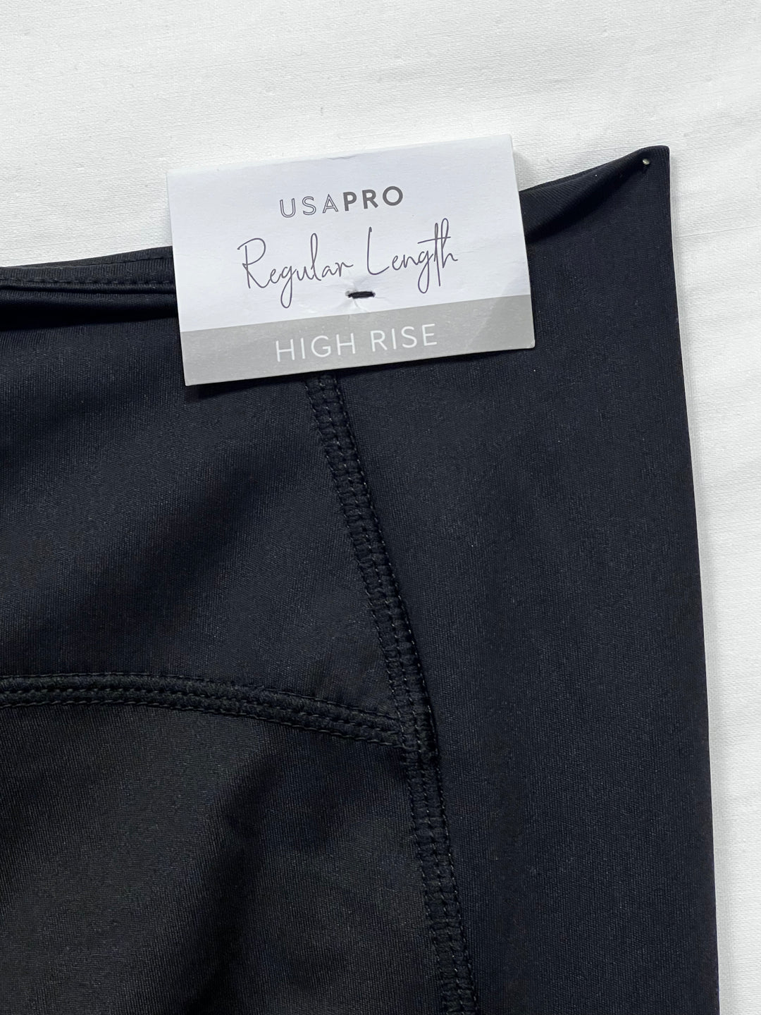 Melni sporta legingi