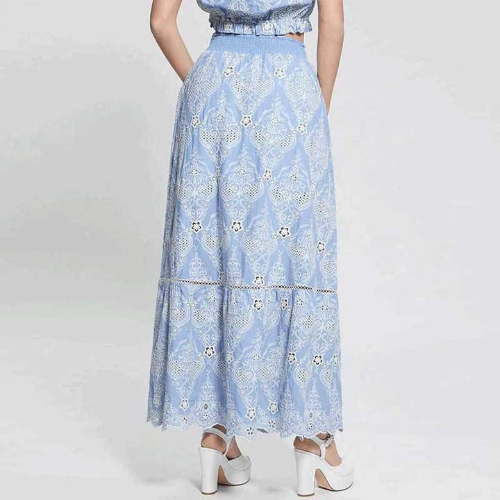 Izšūti maksi svārki