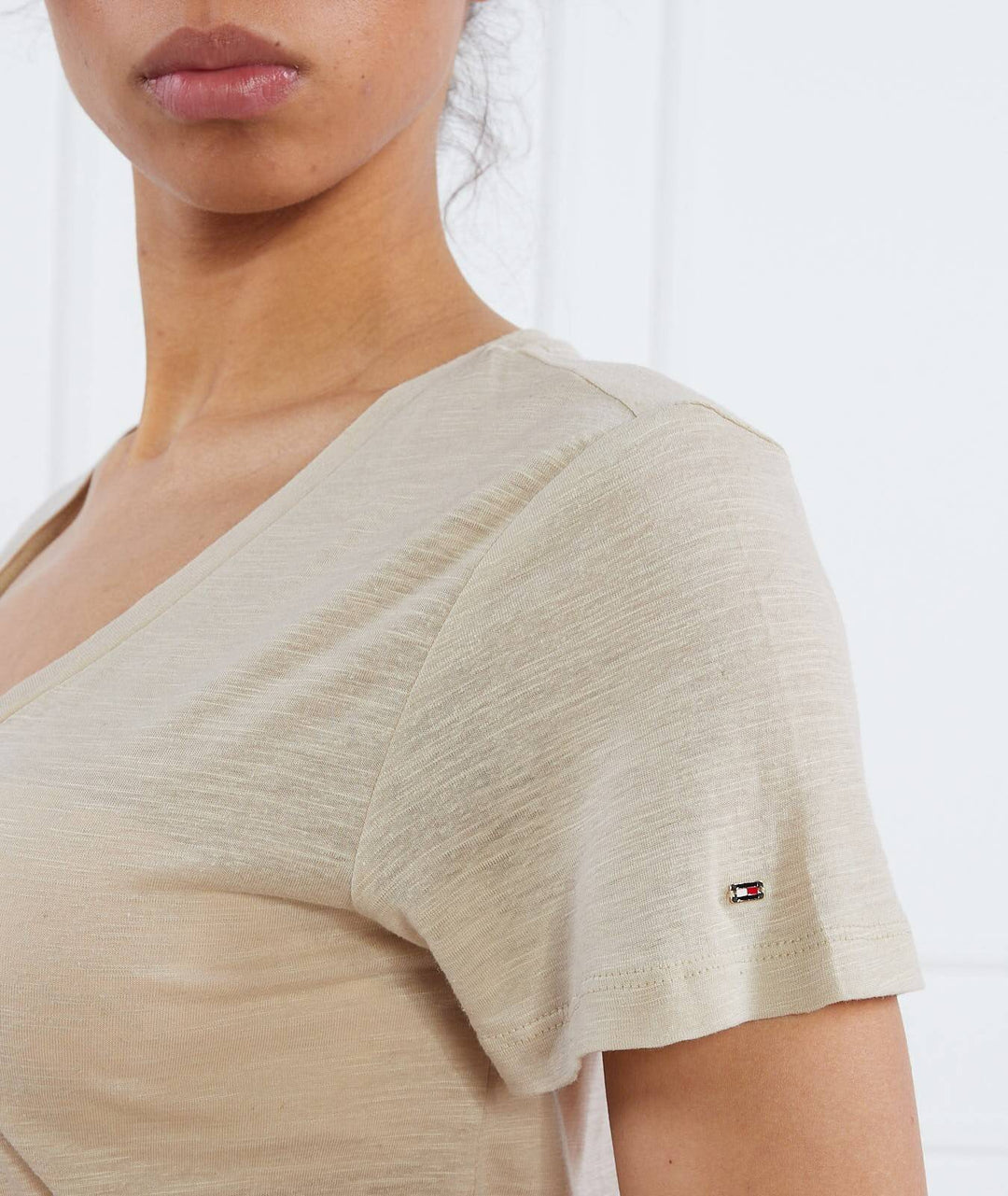 Tommy Hilfiger Slub V-Neck T-Shirts & Tank Tops (Linen-Blend)