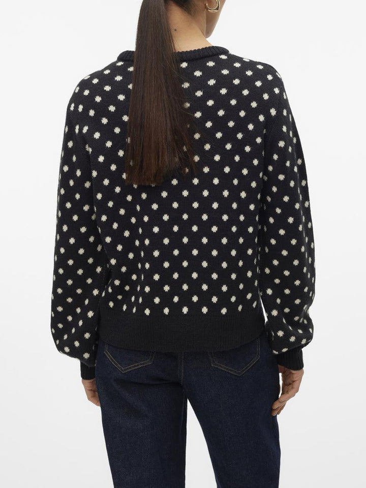 Melns sieviešu adīts džemperis