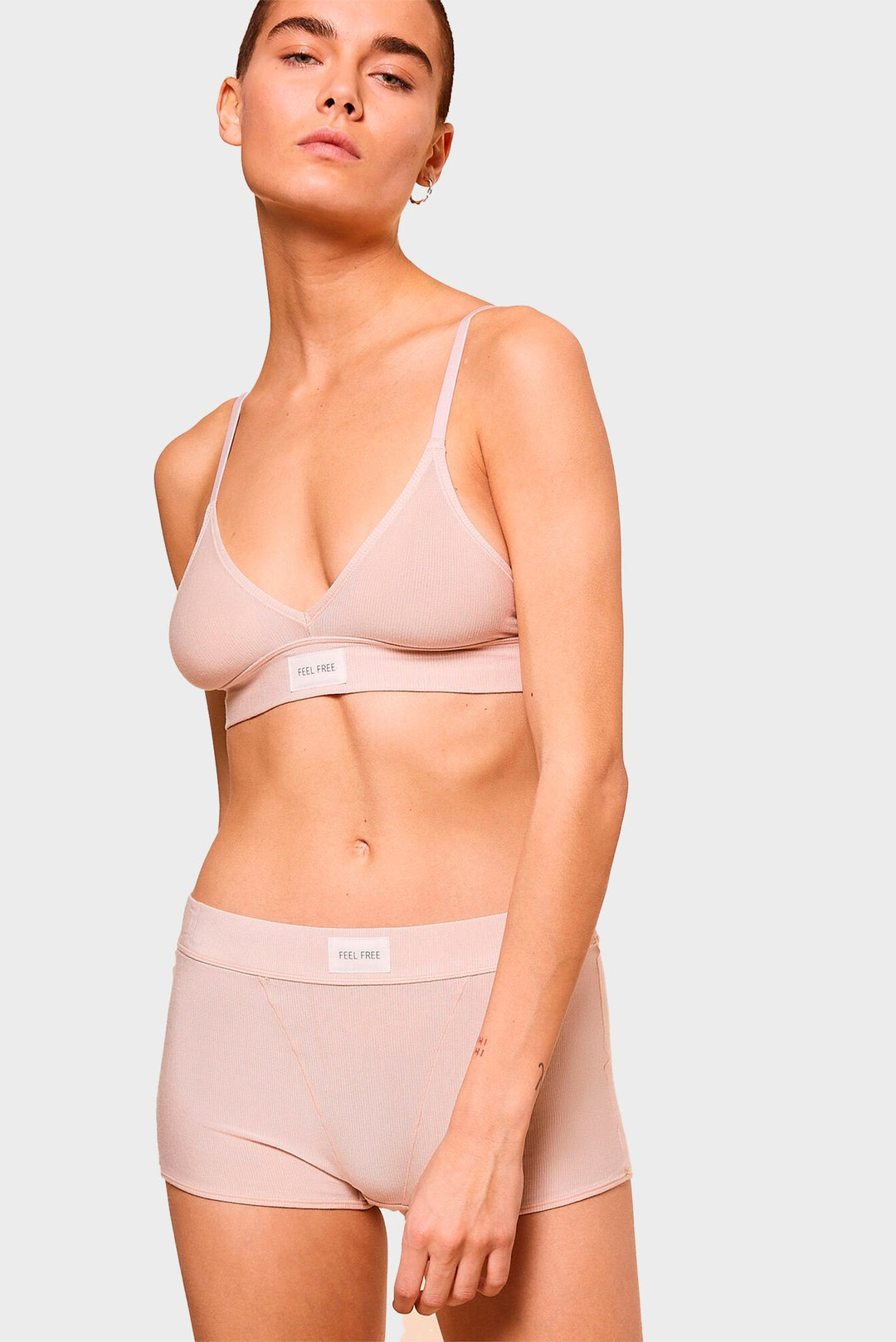 Atbalstošs ikdienas krūšturis