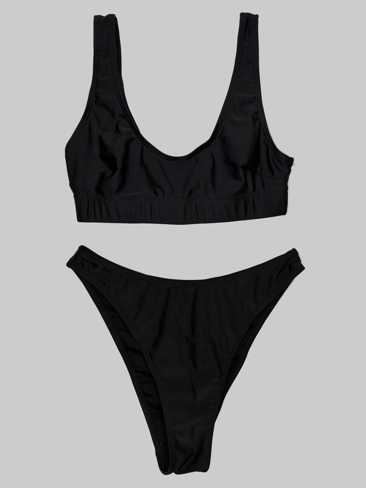 Divdaļīgs bikini komplekts