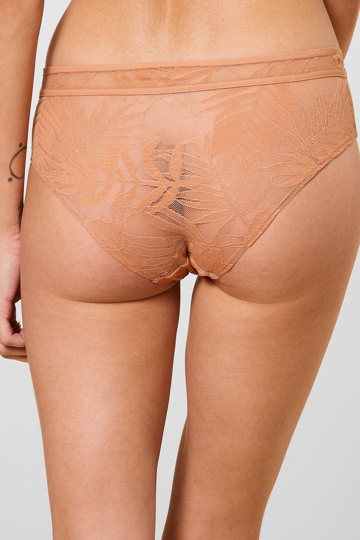 Mežģīņu īsās biksītes